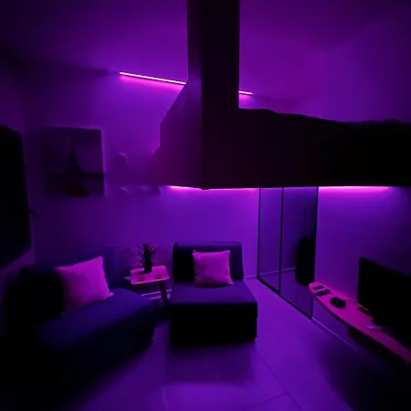 Le De L 'avenue * Valence